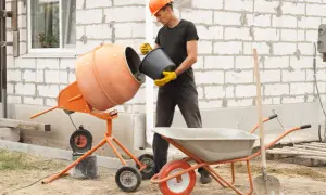 Betoniarka 120l: Ile cementu (25 kg) na beton B20? Gotowy przepis