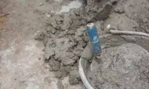 Beton B15 (C12/15) w betoniarce: Proporcje i przepis krok po kroku
