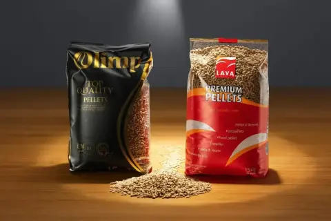 Dwie torby z pelletem: Olimp "Top Quality Pellets" i Lava "Premium Pellets". Jaki pellet najlepszy? Wybór zależy od potrzeb.