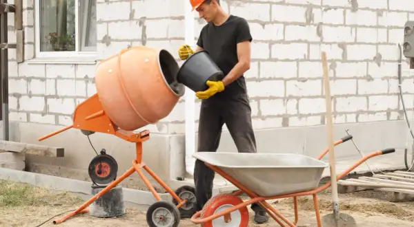 Betoniarka 120l: Ile cementu (25 kg) na beton B20? Gotowy przepis