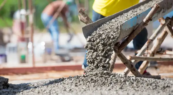 Ile betonu na fundamenty 100m2? Oblicz i nie przepłacaj!